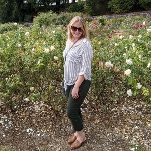 Meet your Posher, Loretta